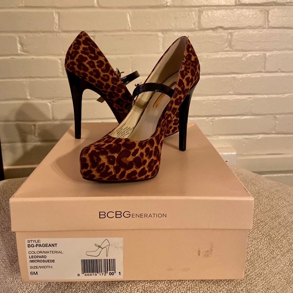 Leopard Pumps